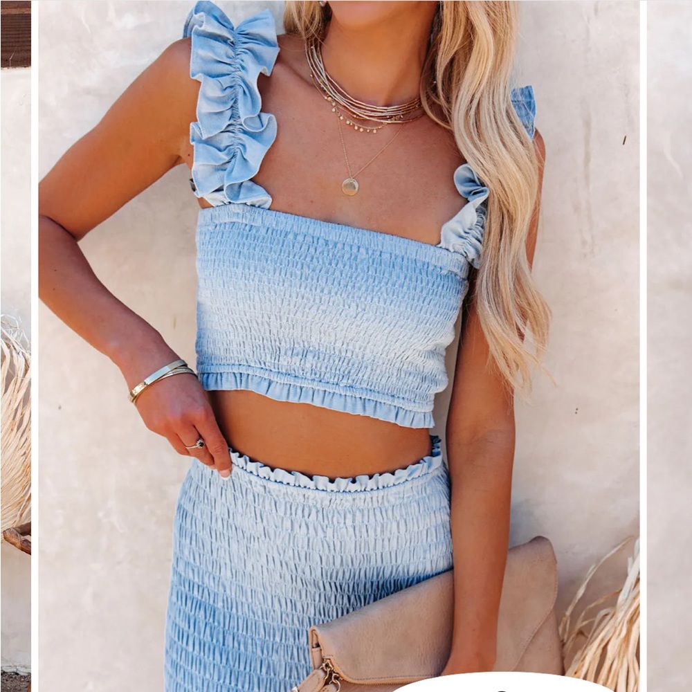 Vici pace linen blend smock crop top light blue